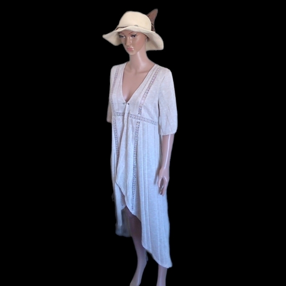 Rue 21 Lace Insert Cover Up Cream Size Medium - Picture 9 of 12